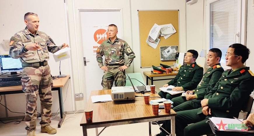 /UploadStore/admin/231127 Doan cong tac C22 sang Paris/01.jpg